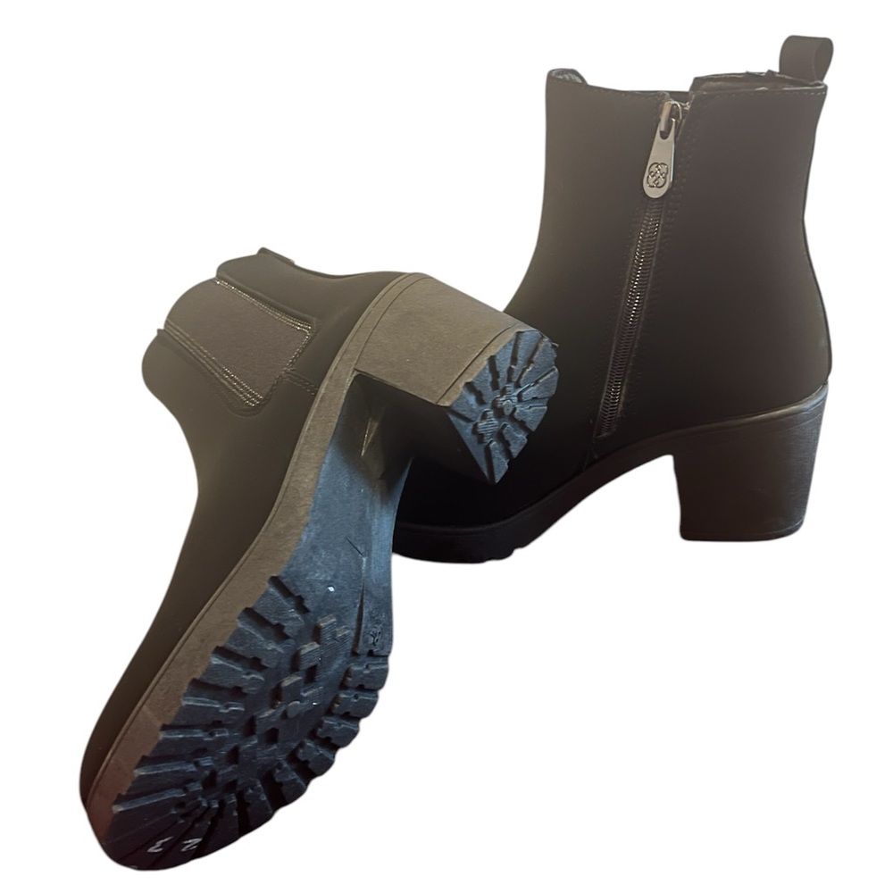 Daisy fuentes ankle boots